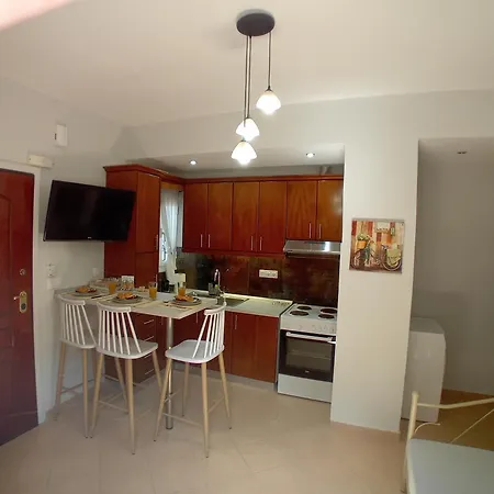 Marianna's Apartament Virós